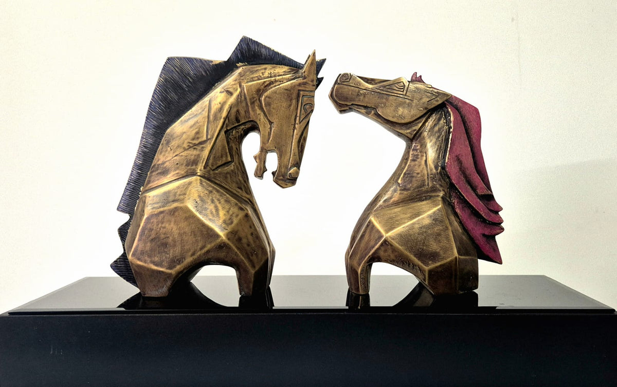 Artazzle Luxury Art Sculpture Choosing Guide. Featured here is bronze horses sculpture set by Dinkar Jadhav.