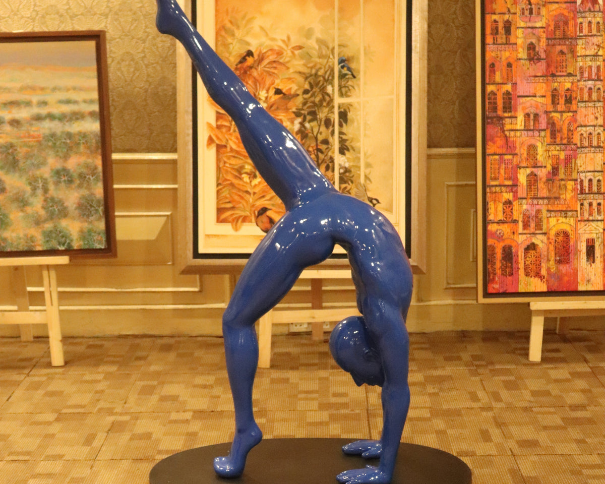 Diverse Dialogues Art Exhibition Artazzle showcase. Pic from Niv 2024 @Taj Khan Market