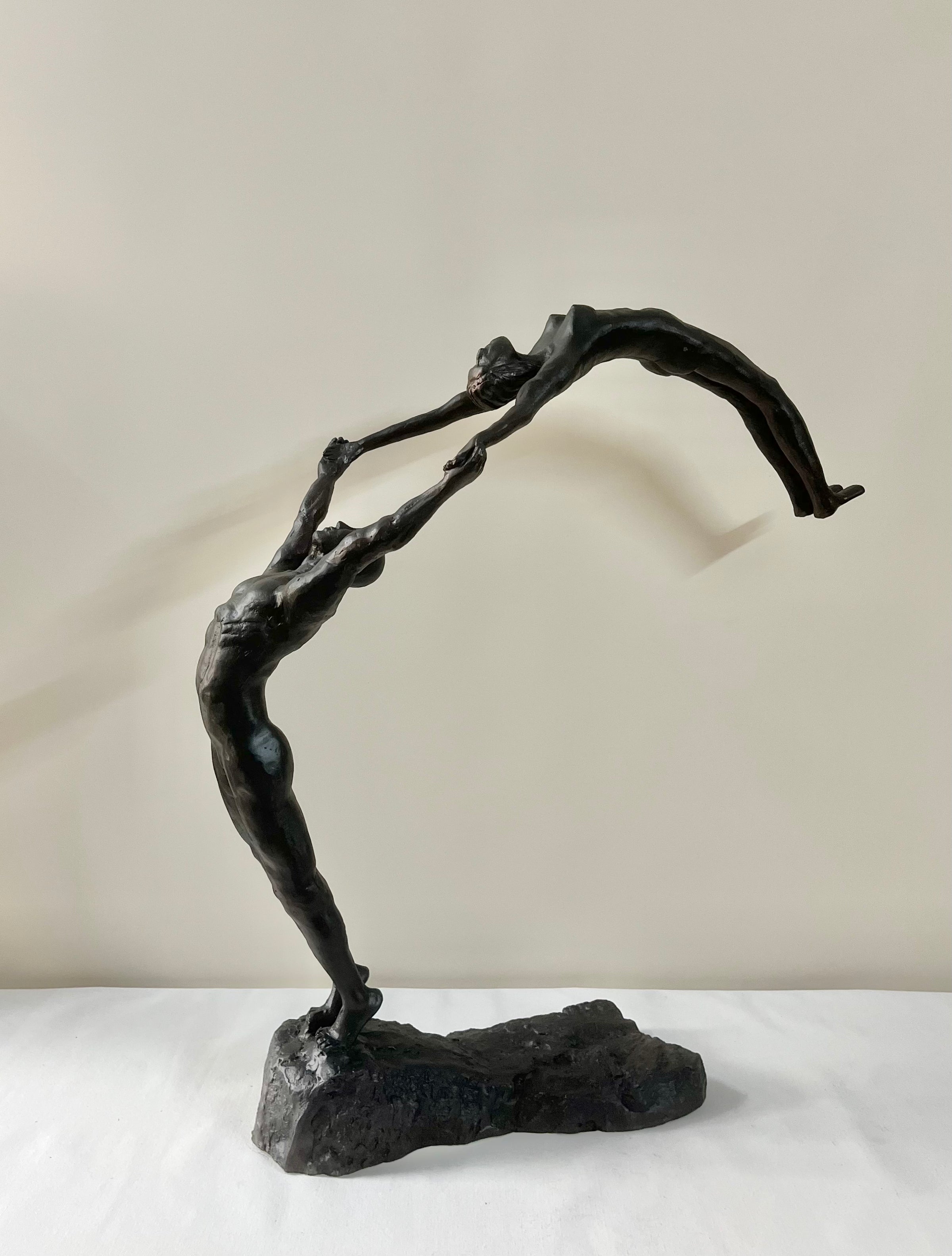 Sculptor Vernika Singh captures the strength and flexibility of gymnasts in a 3 feet aluminium sculpture.